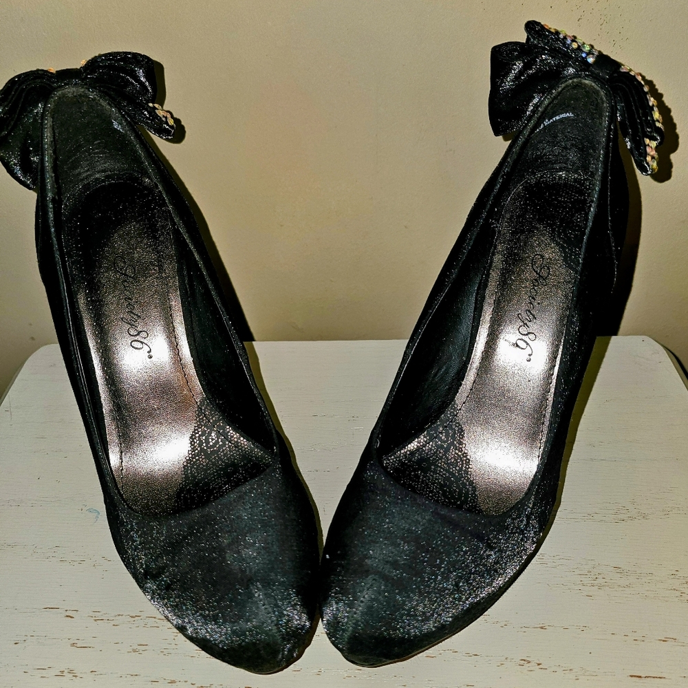 Women's rhinestone bow holiday heels
